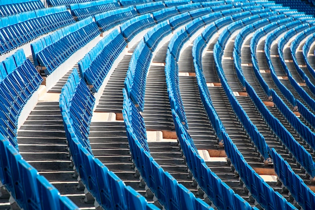 Foto geen toeschouwers in het bernabeu-stadion in madrid.