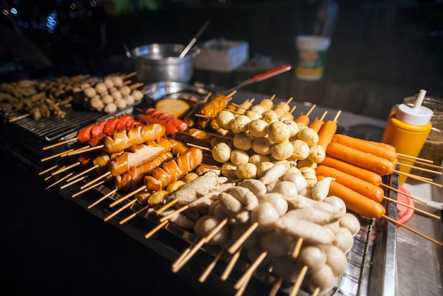 Gefrituurd eten met stokjes, Thais eten, Thailand street food, Bangkok