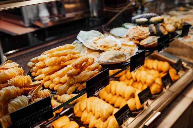 Gefrituurde snack in Mercado De San Miguel, Madrid