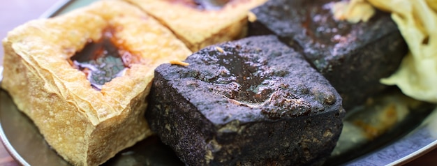 Gefrituurde stinkende tofu gefermenteerde tahoe