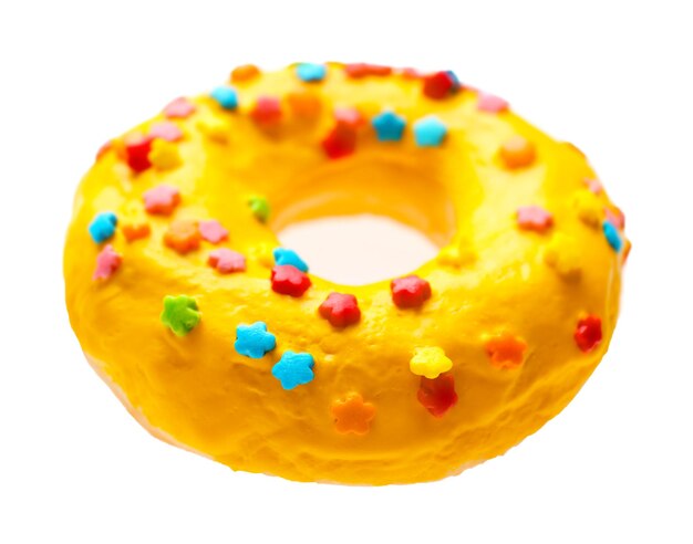 Geglazuurde doughnut op witte achtergrond