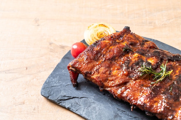 Foto gegrilde barbecue ribben varkensvlees