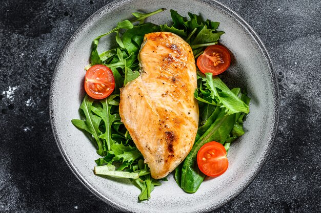 Gegrilde Kipfilet Met Rucola Salade