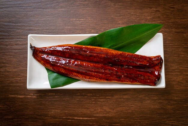 Gegrilde paling of gegrilde unagi met saus