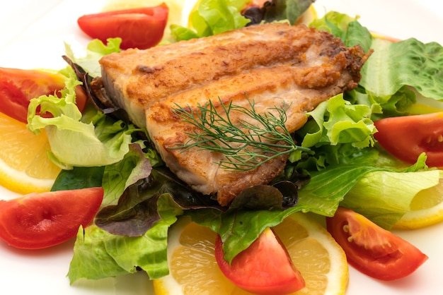 gegrilde snapper fish steak met vagetable