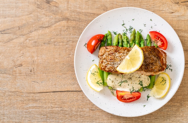 gegrilde snapper vis steak