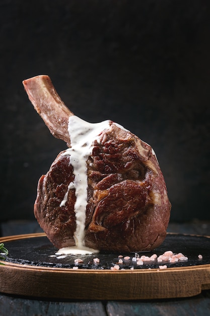 Gegrilde tomahawk steak