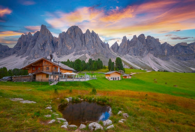 Photo geisleralm rifugio odle dolomites italy