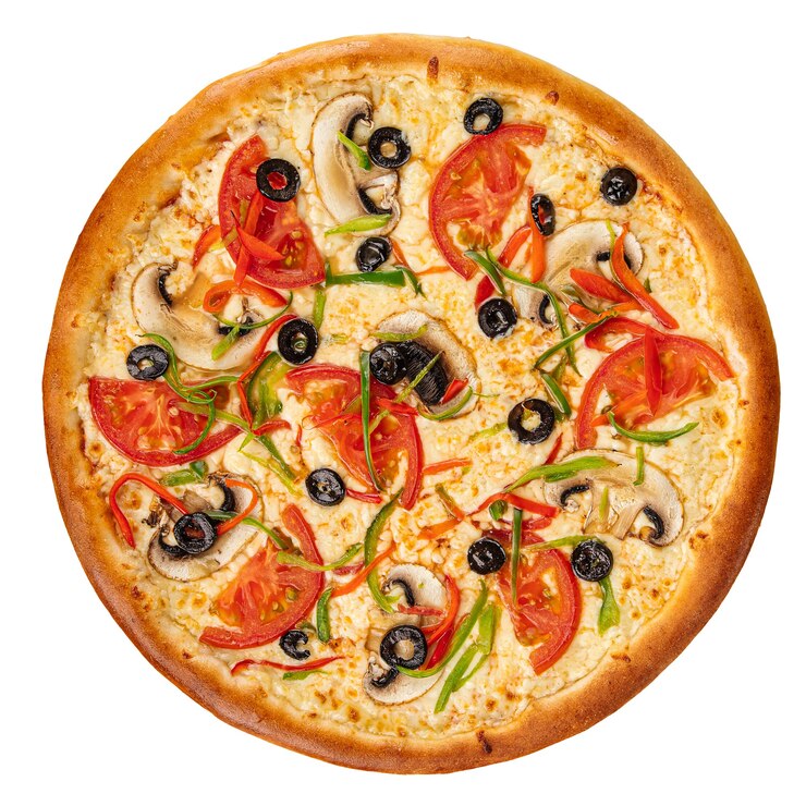 Foto geïsoleerde pizza met champignons en tomaten