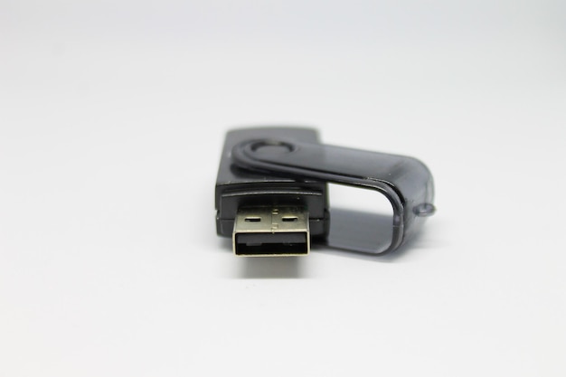 geïsoleerde zwarte kaartlezer usb-poort