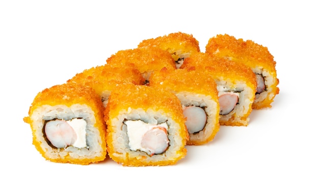 Gekookt sushibroodje dat op wit wordt geïsoleerd