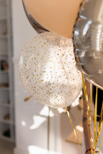 Gel golden balloons with confetti