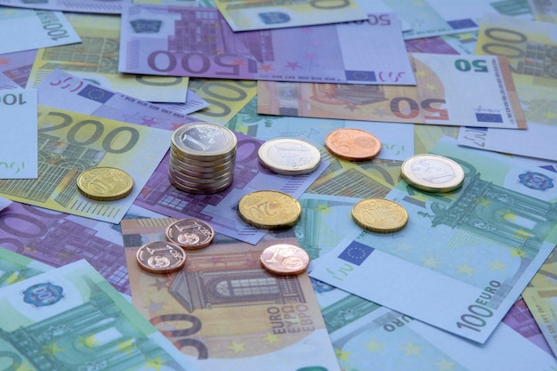 Geld euromunten en bankbiljetten