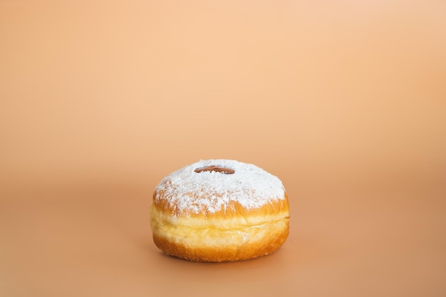 Gelukkig Chanoeka Traditioneel Joods dessert Sufganiyot Judaïsme feestdag vieren Donuts met jam en suikerpoeder