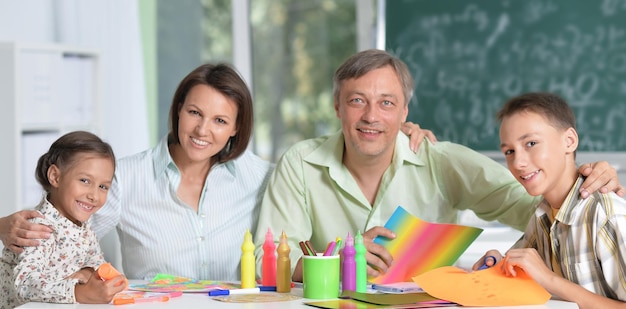 Gelukkige familie tekening