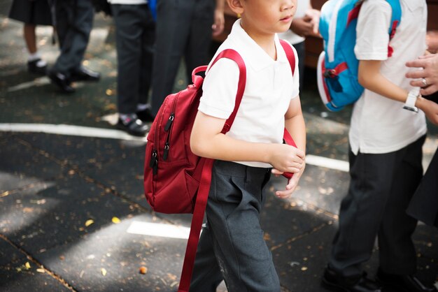 Gelukkige kinderen op de basisschool