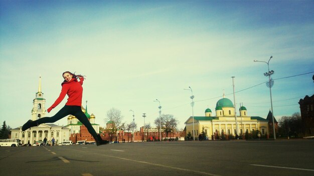 Foto gelukkige vrouw in rusland