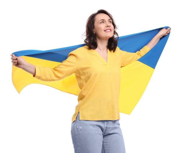 Foto gelukkige vrouw met vlag van oekraïne op witte achtergrond