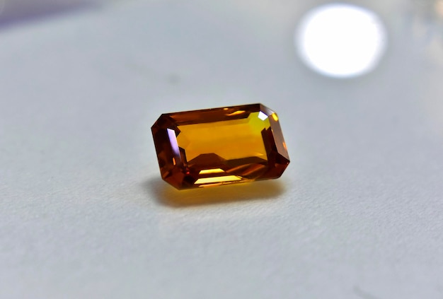 gemstone yellowsapphire