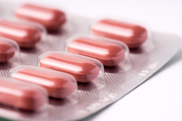 Geneeskunde, tablet, vitamine en drugs in verschillende vormen