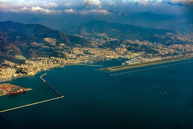 Genua Italië haven luchtfoto