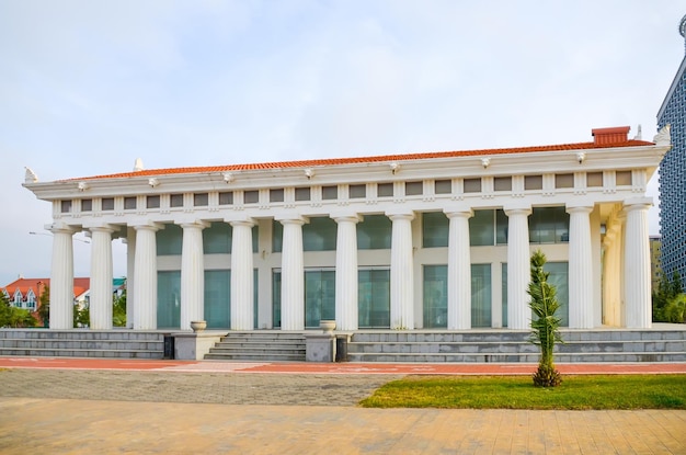 Photo georgia batumi on the black sea coast of modern buildings opened to the public