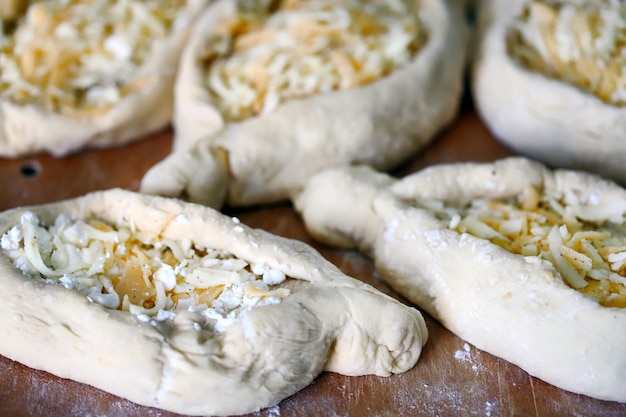 Cucina georgiana. pane al formaggio.