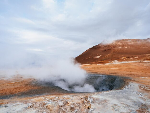 Geothermisch gebied Namafjall met stoomuitbarstingen IJsland Europa