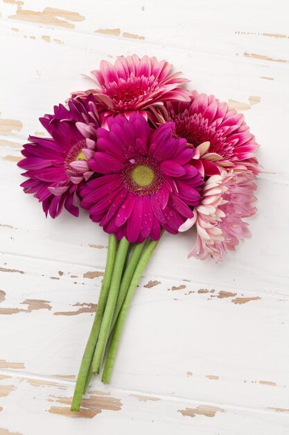 Foto mazzo di fiori di gerbera