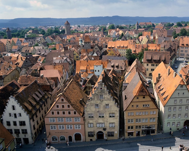 german-architecture-buildings-germany-background-houses-castles-sculptures_568886-13100 Промяна на цените на недвижимите имоти в световен мащаб през 2023–2025 г.: Тенденции и прогнози.