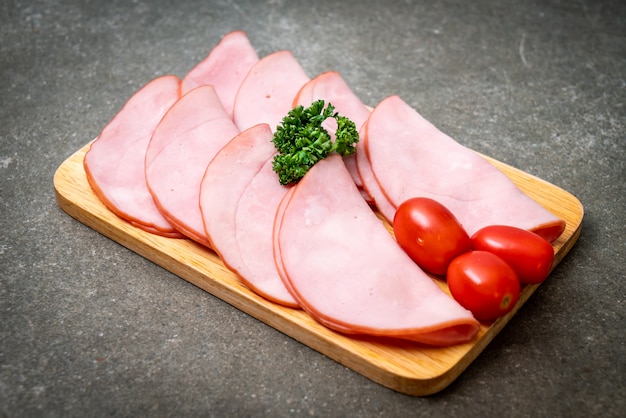 gerookte ham in plakjes