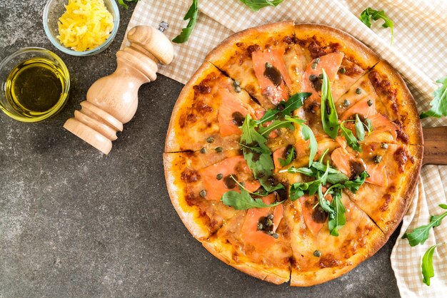 Gerookte zalm pizza