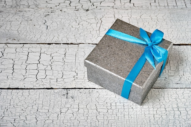 Geschenkdoos met blauw lint