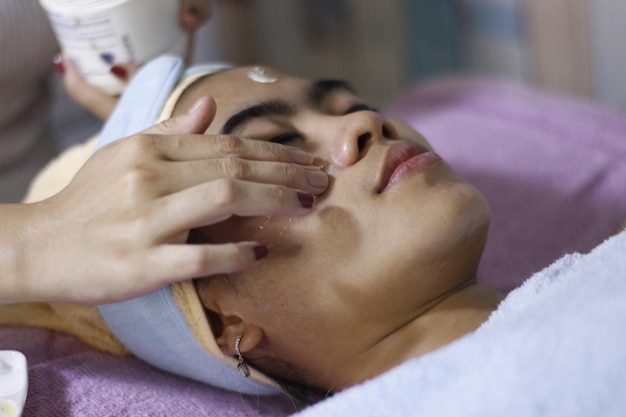 Gesichtsbehandeling spa