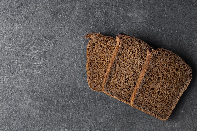 Gesneden volkorenbrood met havervlokken Volkorenbrood