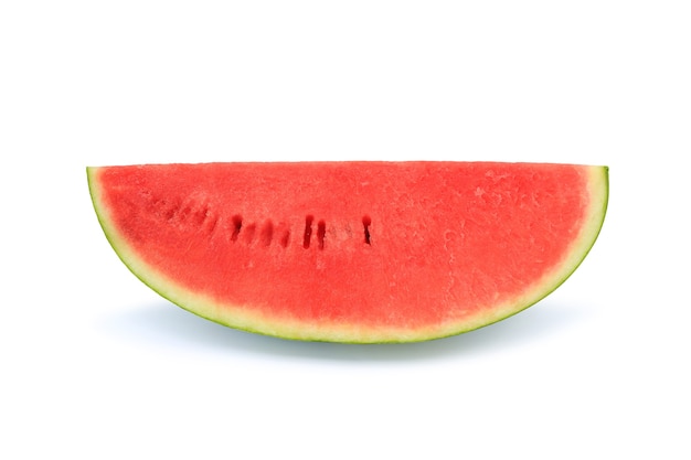 Gesneden watermeloen geïsoleerd op een witte achtergrond. Tropisch fruit in Thailand