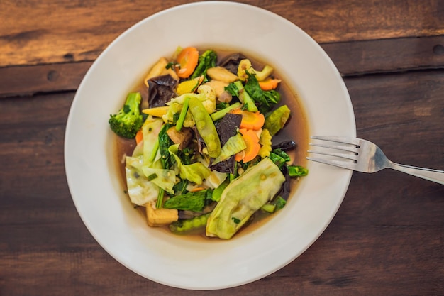 Gestoofde groenten met tofu. Balinees gerecht. levensstijl