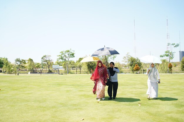 get married in the park