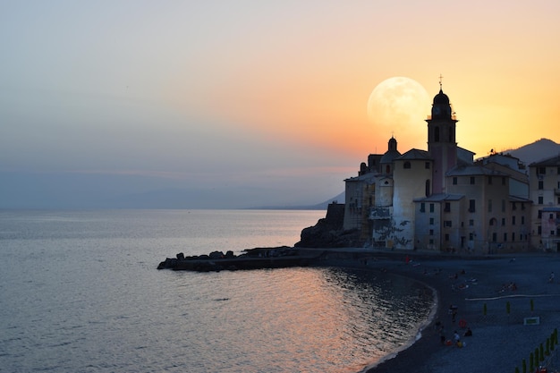 Geweldige volle maan in Camogli