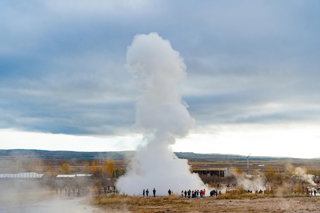 아이슬란드의 지이시르 (Geysir) - 2017년 10월 15일, 아이슬란드에서 지열폭발이 발생했다.