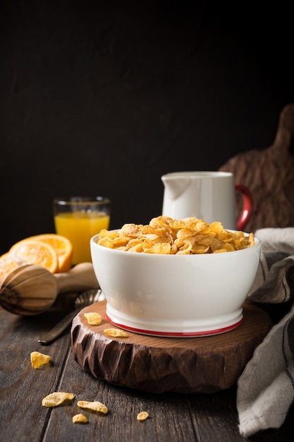 Gezond ontbijt met cornflakes