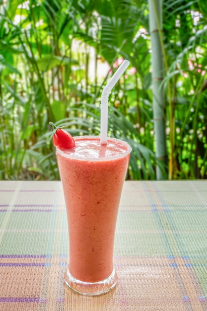 Gezonde tomatensmoothie