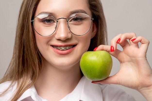 Gezonde voeding detox dieet vrouw groene appel