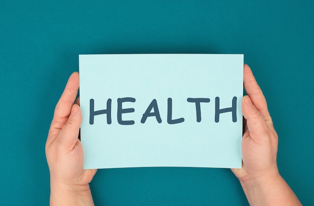 Gezondheid staat op papier, gezonde levensstijl, medische zorg, preventie en verzekeringsconcept