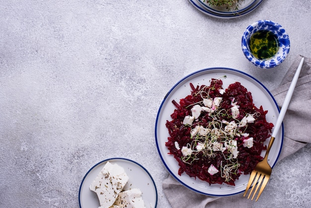 Gezondheidssalade met rode biet en feta