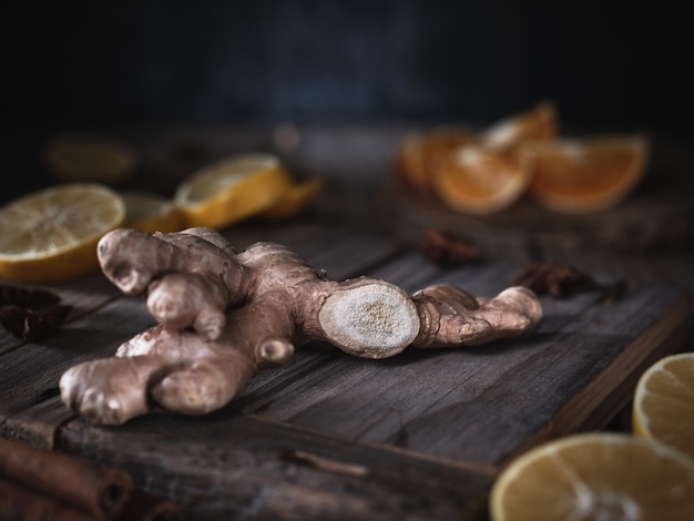 Ginger root, lemon, oranges, star anise and cinnamon