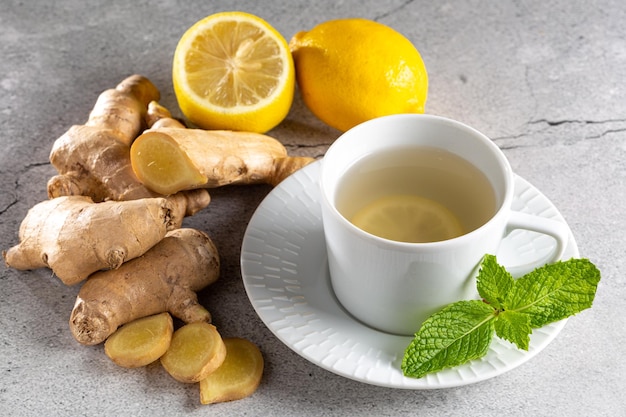 Ginger tea with Sicilian lemon and mint