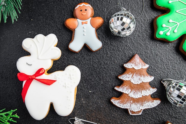 gingerbread christmas sweet cookie biscuit dessert cake homemade cakes new year copy space food