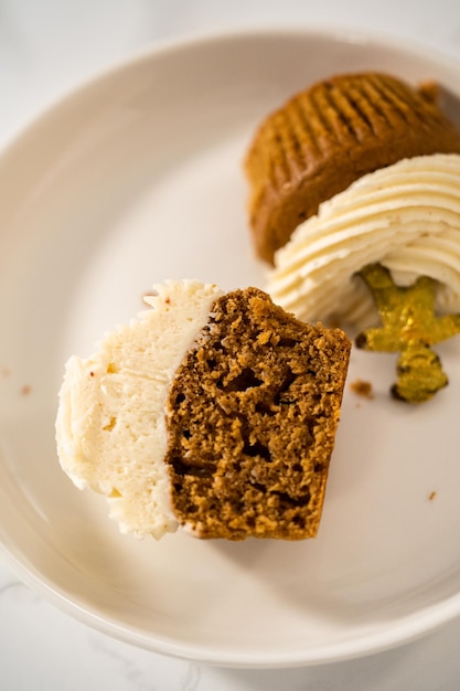 Gingerbread cupcakes