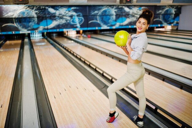 April Ellis Bowling photos